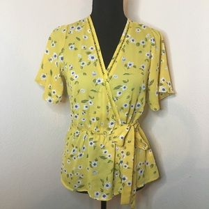 XS Sienna Sky yellow floral tie top